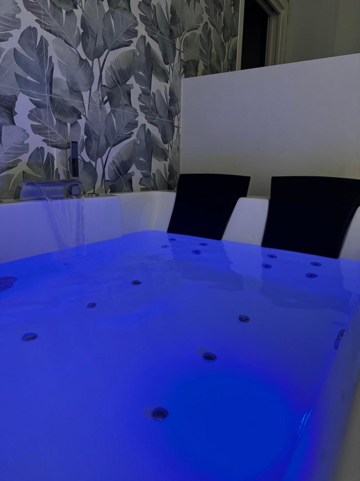 Luxury Apartment - Suite Cavour Bari Kültér fotó