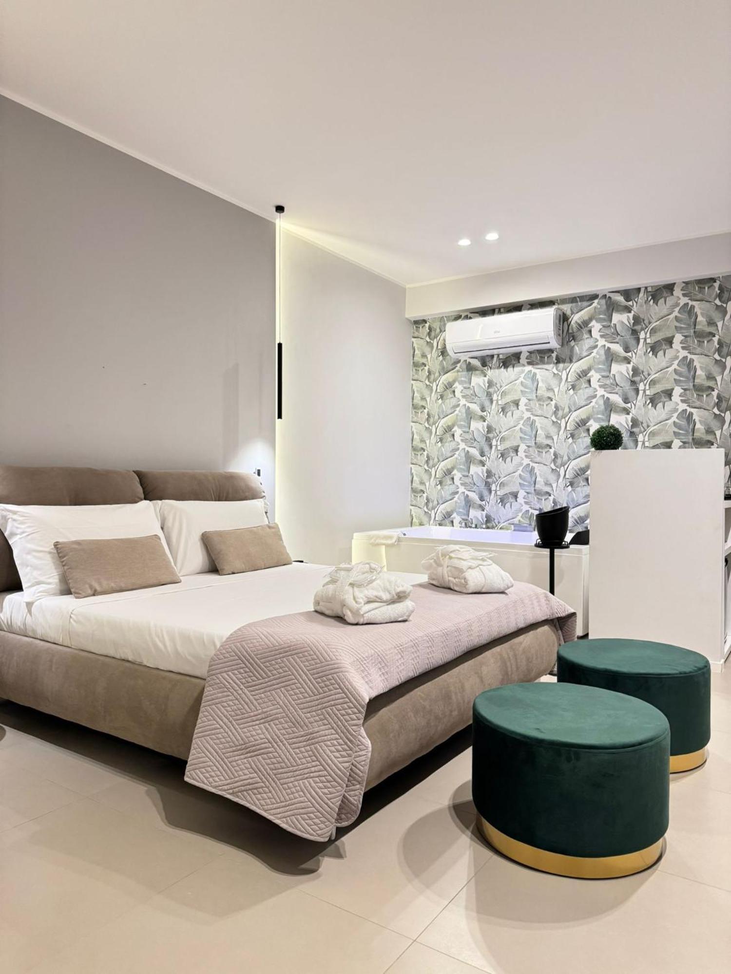 Luxury Apartment - Suite Cavour Bari Kültér fotó